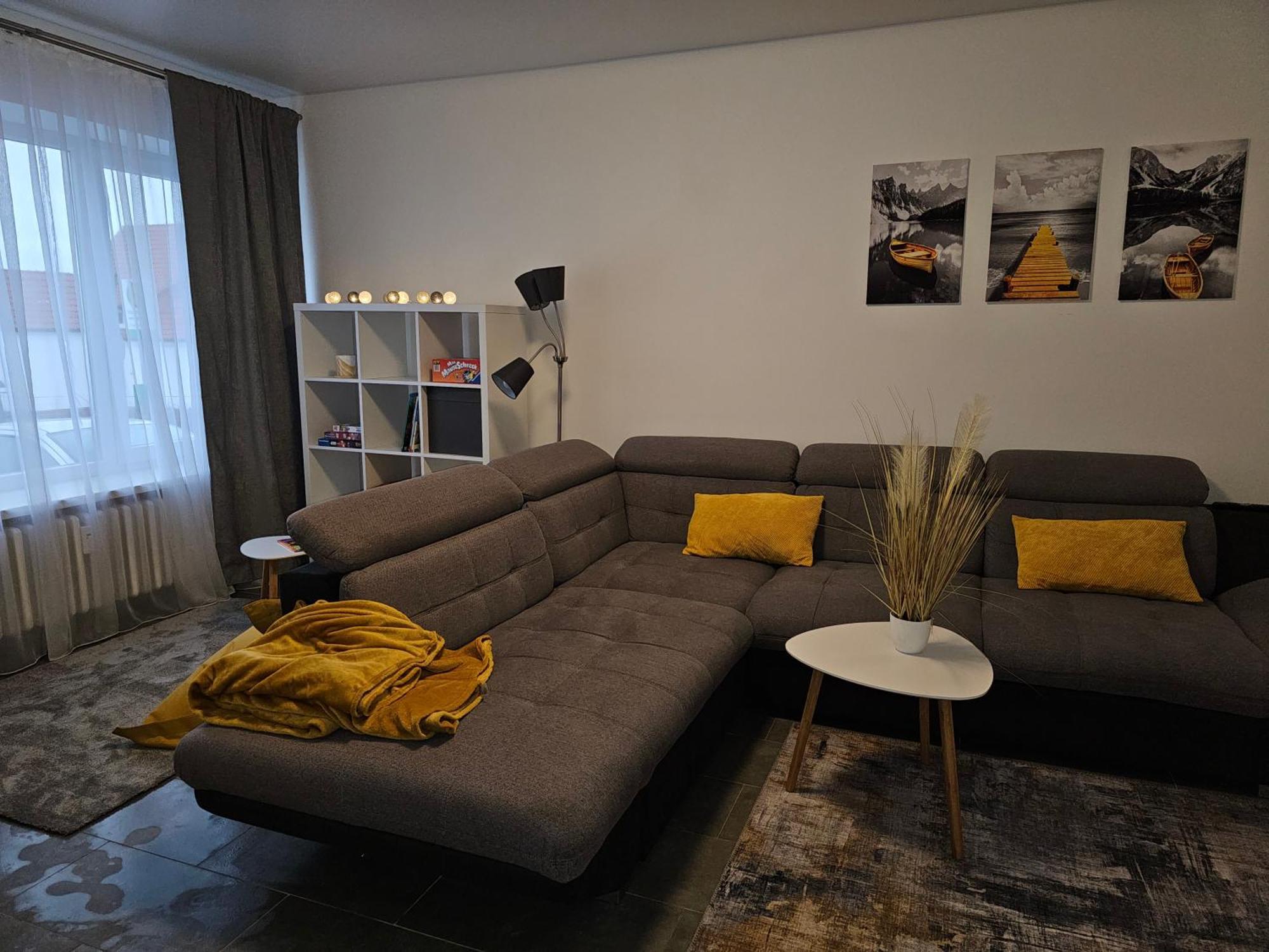 Warburg, Fewo "Sweet Home" 2,5 Zi- Eg-Separater Eingang - Parkplatz - Terasse- Komfortabel,Renoviert מראה חיצוני תמונה