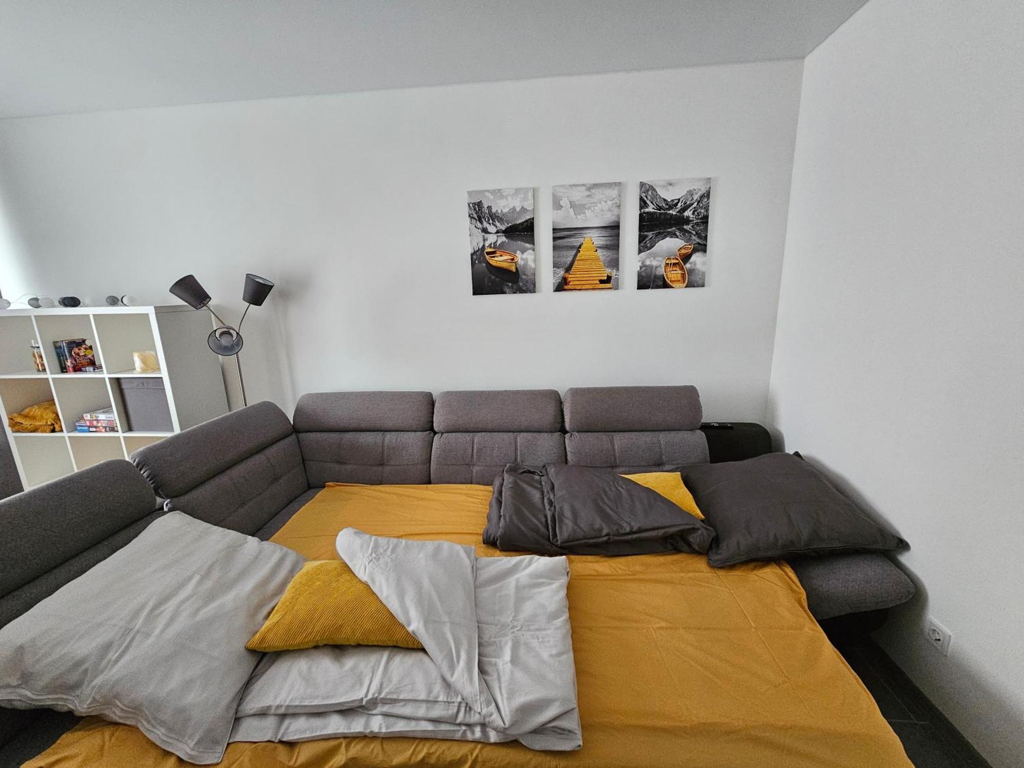 Warburg, Fewo "Sweet Home" 2,5 Zi- Eg-Separater Eingang - Parkplatz - Terasse- Komfortabel,Renoviert מראה חיצוני תמונה